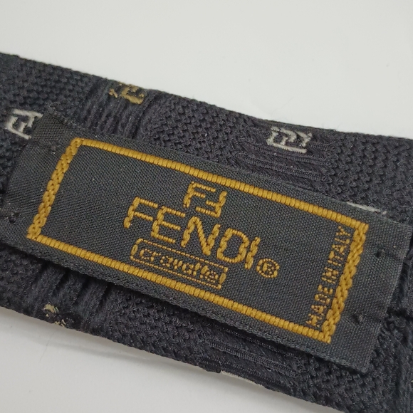 Authentic Vtg Fendi Cravette Italy Black Gold Silver Print Silk Men’s Necktie - Picture 2 of 10